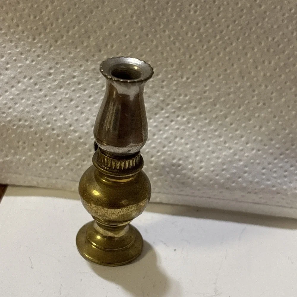 Vintage brass miniature dollhouse small kerosene type lamp